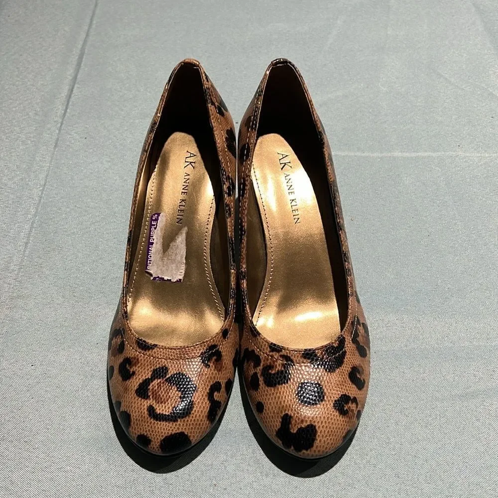 Anne Klein Leopard‎ Print Heels Size 6 B35